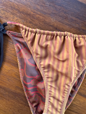 
                  
                    reversible set - set 1: velzy & tan stripe
                  
                