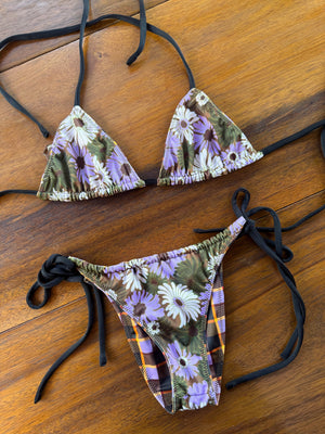 
                  
                    reversible set - set 4: Bianca plaid + Purple daisy
                  
                